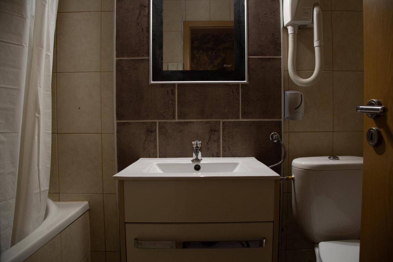 Hotel Moment Velika Plana Bagian luar foto
