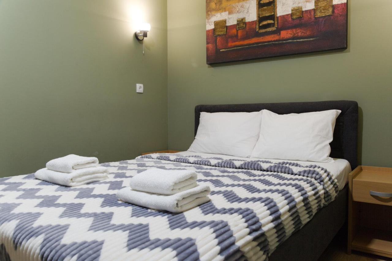 Hotel Moment Velika Plana Bagian luar foto